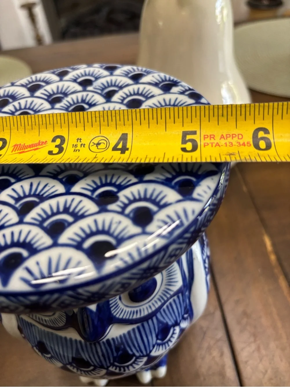 Blue and white porcelain owl plant stand